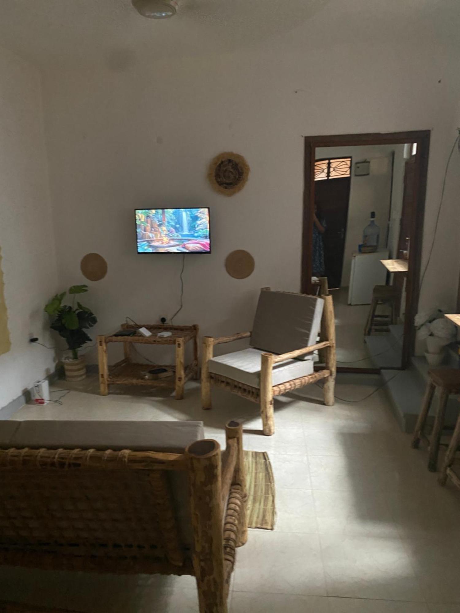 Nomad Cave- Stonetown Hotel Zanzibar Exterior photo